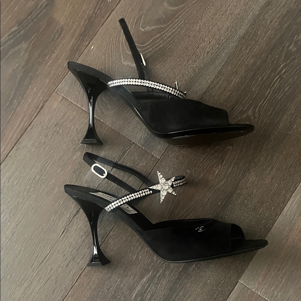 38.5 CHANEL Black Crystal Star Slingback Heels - Picture 5 of 11